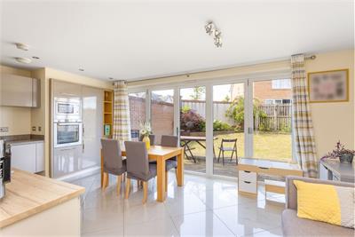 1 Grassie Avenue, Newcraighall, EH21 8RT - image 2