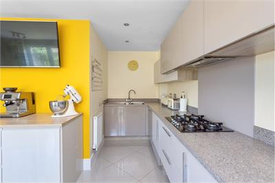 1 Grassie Avenue, Newcraighall, EH21 8RT - image 5