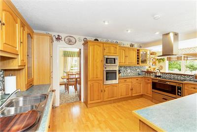 3 Murieston Road, Murieston, Livingston, EH54 9AS - image 4