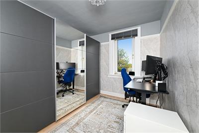 105 Pirniefield Place, EDINBURGH, EH6 7PY - image 10