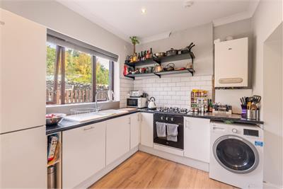37 Tweedholm Avenue East, Walkerburn, EH43 6AP - image 5