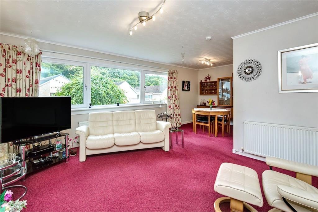 20 Nursery Park, Innerleithen, EH44 6JB - image 2