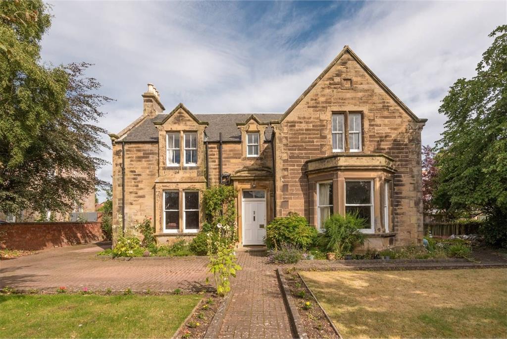 Muirfield, Belhaven Road, Dunbar, EH42 1NH - image 1