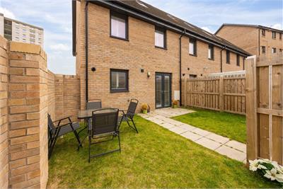 24 Pringle Terrace, Edinburgh, EH16 4JE - image 4