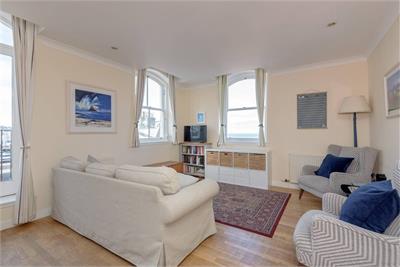 Flat 3, 15 Market Place, North Berwick, EH39 4JF - image 4