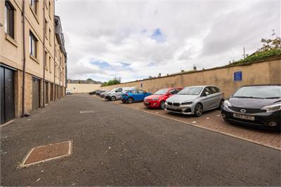 6/23 Roseburn Drive, Edinburgh, EH12 5NS - image 13