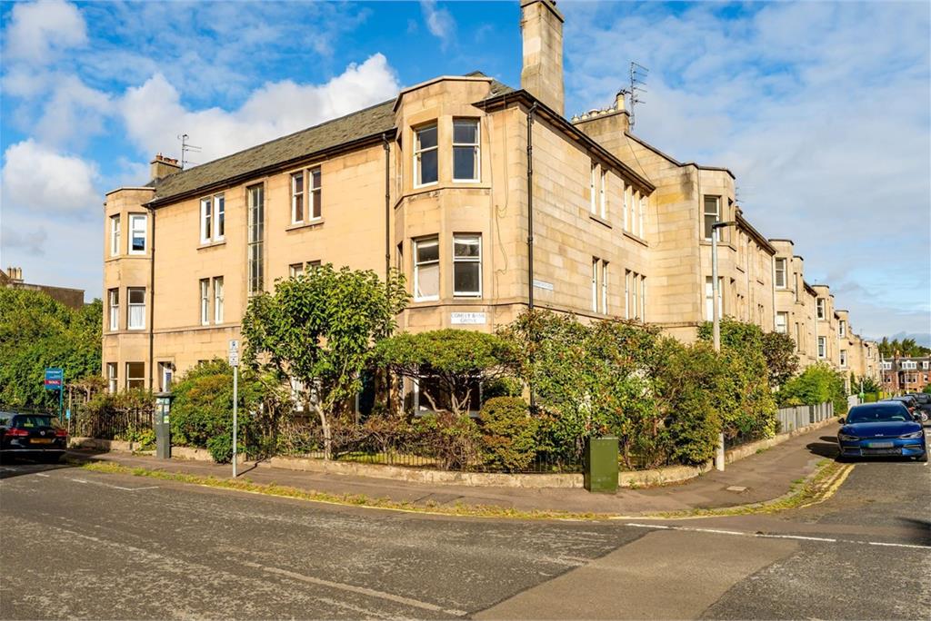 Eh4 Edinburgh, EH4 1BU | Property history | 3 Bed Flat - Top Floor with 1 ...