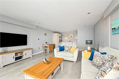 172/11 Lower Granton Road, Granton, Edinburgh, EH5 1GL - image 3
