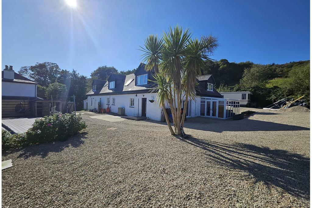 Braehead Farm,
Whiting Bay,
Isle of Arran,
KA27 8RJ - image 1