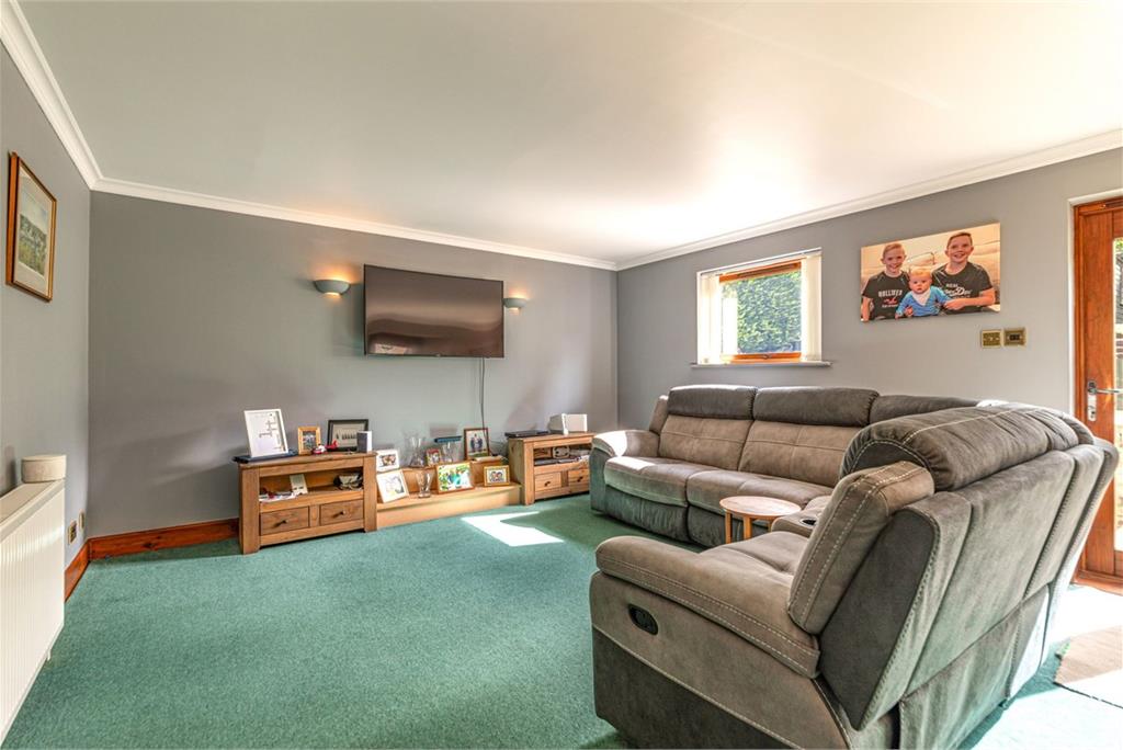 The Lodge, Barony Knoll, Jedburgh Road, Kelso, TD5 8JE - image 3