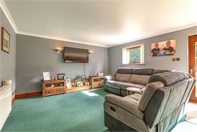 The Lodge, Barony Knoll, Jedburgh Road, Kelso, TD5 8JE - image 3