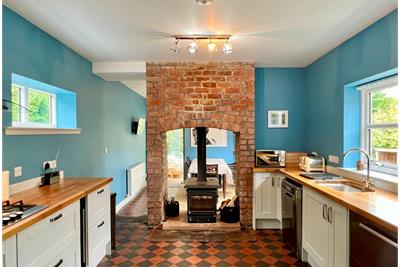 Apple Cottage 16 Bladnoch, Wigtown, Newton Stewart, DG8 9AB - image 6