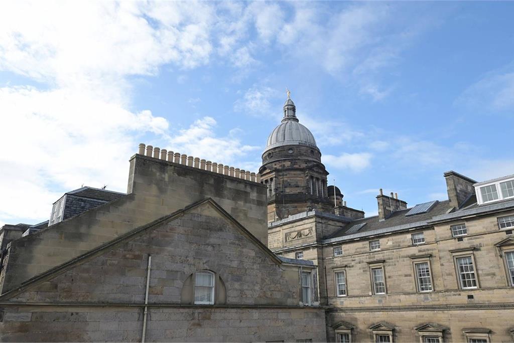 4/7 Infirmary Street, Old Town, EH1 1LT - image 12