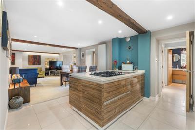 Castle House, 27 High Street, Kirkliston, EH29 9AY - image 2