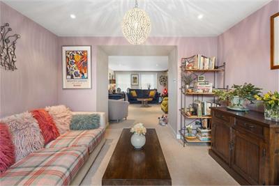 Castle House,
27 High Street,
Kirkliston,
EH29 9AY - image 14