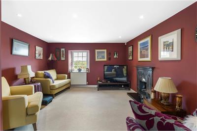Castle House,
27 High Street,
Kirkliston,
EH29 9AY - image 19