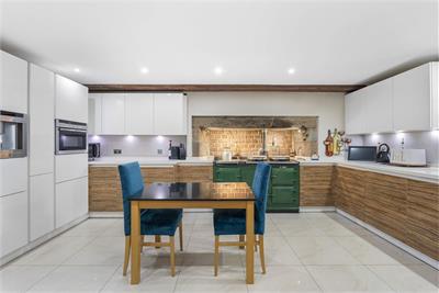 Castle House, 27 High Street, Kirkliston, EH29 9AY - image 3