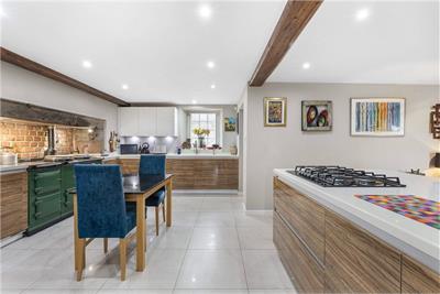 Castle House,
27 High Street,
Kirkliston,
EH29 9AY - image 5
