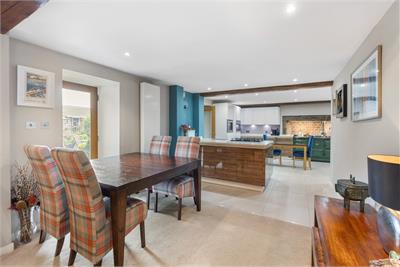 Castle House,
27 High Street,
Kirkliston,
EH29 9AY - image 7