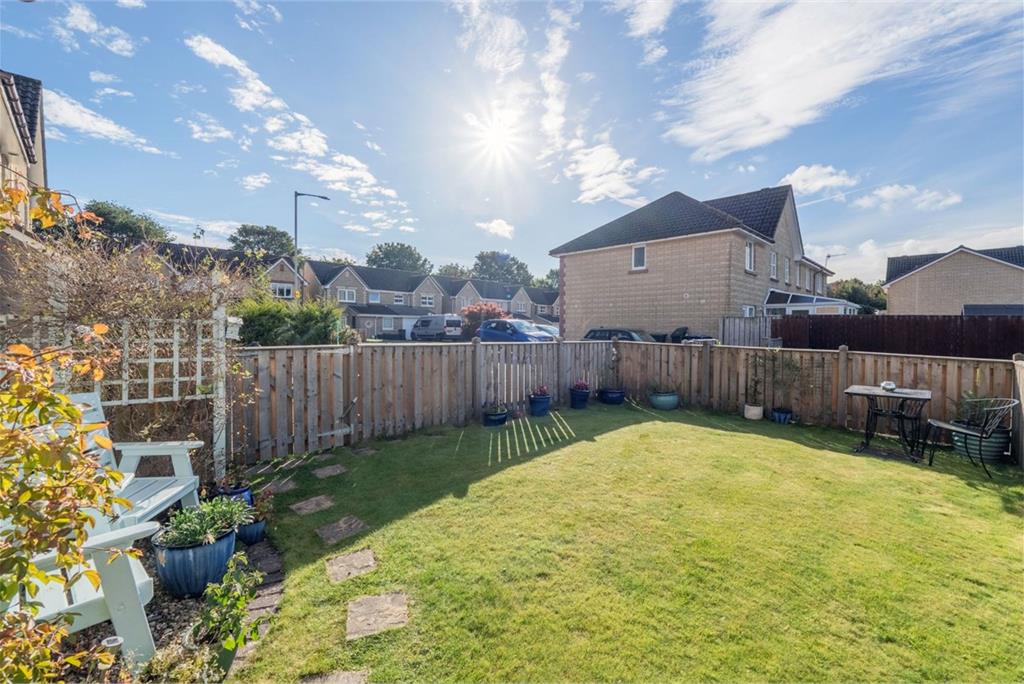 44 Whitehaugh Park, Peebles, EH45 9DA - image 2