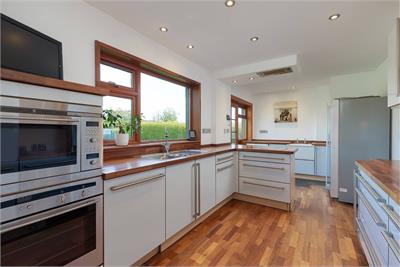 Kirklands,
High Street,
Aberdour,
Burntisland,
KY3 0SY - image 9
