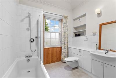 Thornbank, 630 Lanark Road, Juniper Green, EH14 5EW - image 13