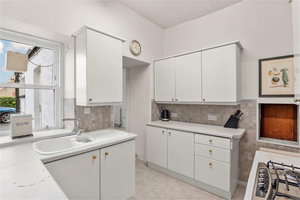 Thornbank, 630 Lanark Road, Juniper Green, EH14 5EW - image 7