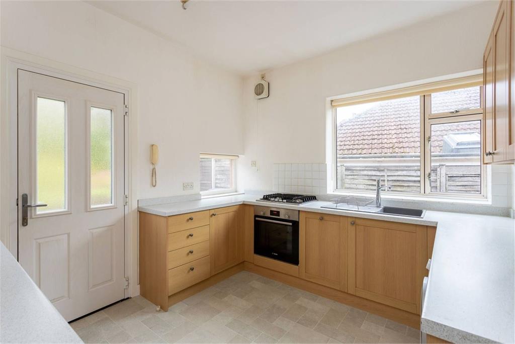 4 Balwearie Gardens, , Kirkcaldy, KY2 5LU - image 8