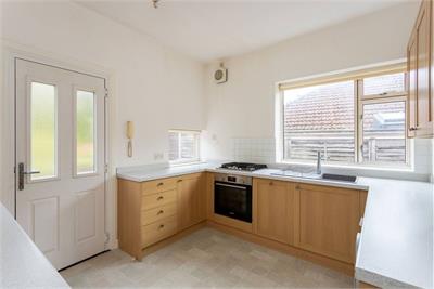 4 Balwearie Gardens, , Kirkcaldy, KY2 5LU - image 8
