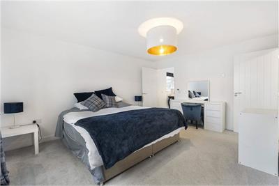 2 Niven Way,
West Craigs,
Edinburgh,
EH12 8FP - image 16