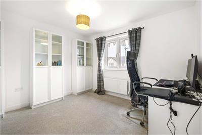 2 Niven Way, West Craigs, Edinburgh, EH12 8FP - image 24
