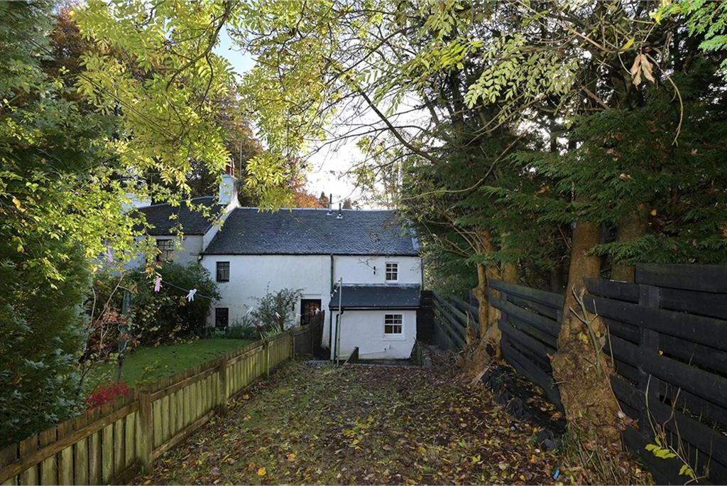 14A Busby Road, Carmunnock Clarkston, G76 9BP - image 17