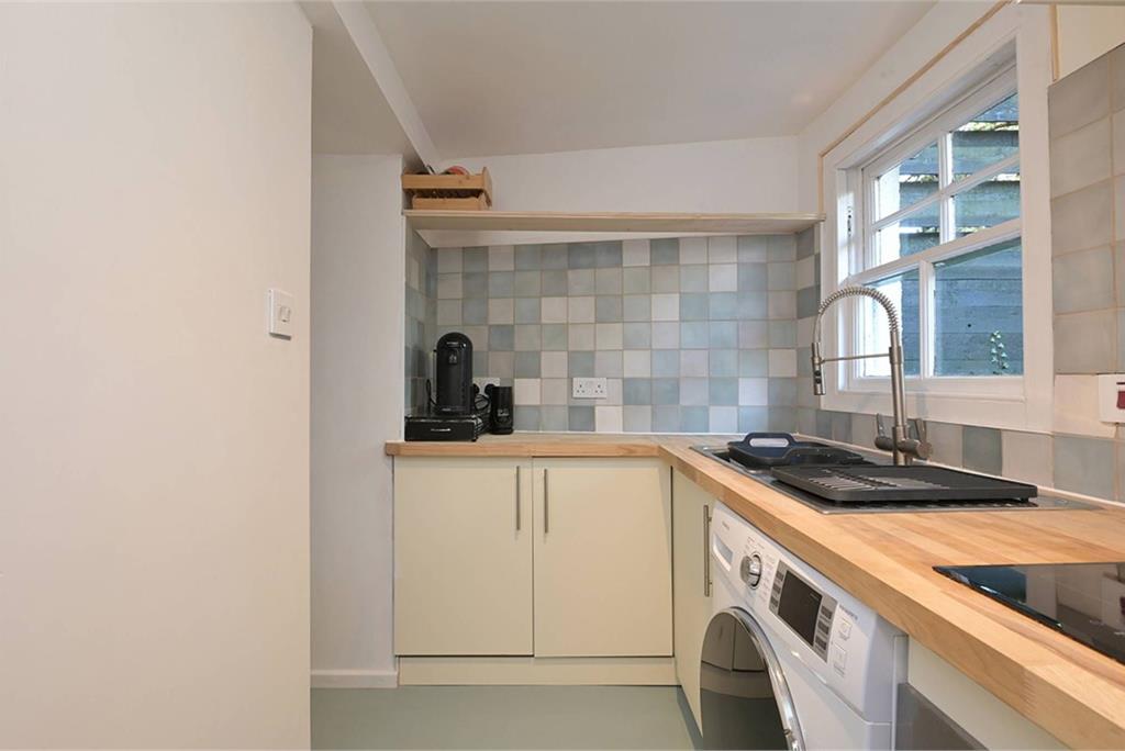 14A Busby Road, Carmunnock Clarkston, G76 9BP - image 7