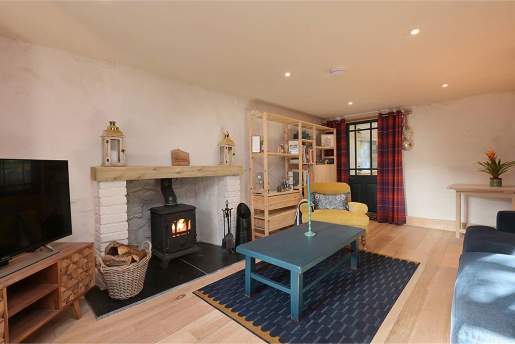 14A Busby Road, Carmunnock Clarkston, G76 9BP - image 1