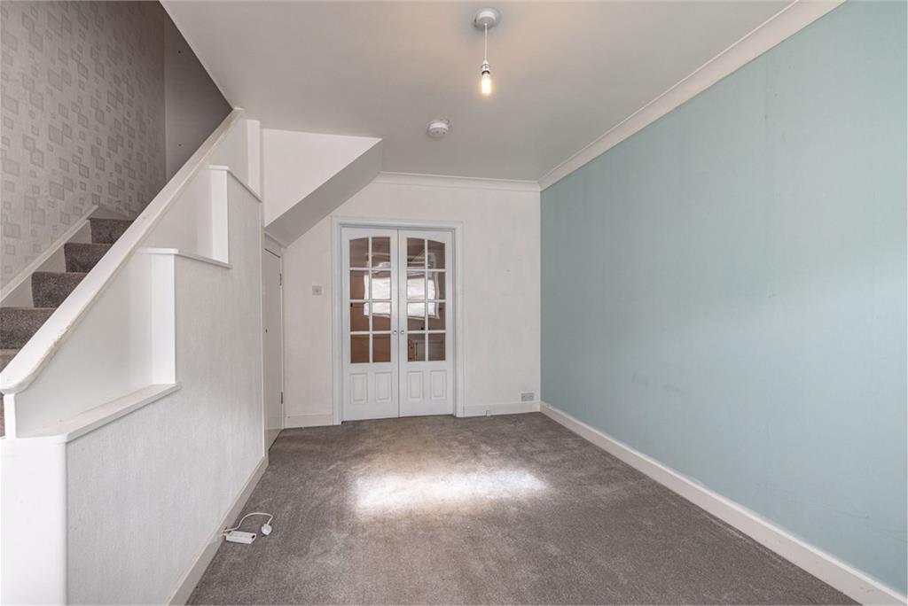 110 High Street, Annan, DG12 6DW - image 2