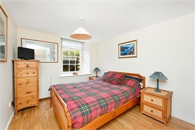 4/2 Davie Street, Old Town, Edinburgh, EH8 9EB - image 7
