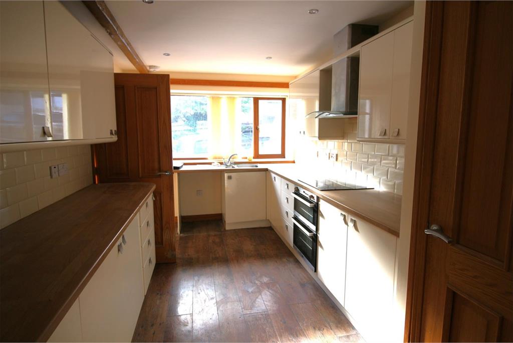 Bellevue,
Burnbank Street,
Ecclefechan,
Lockerbie,
DG11 3ED - image 5