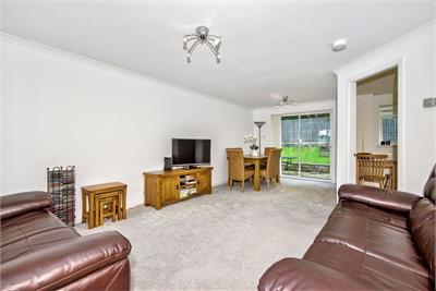 25 Lumsden Park, Cupar, KY15 5YL - image 2