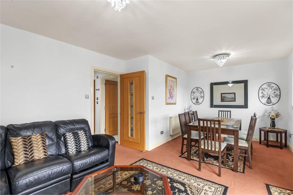 14/8 Hermand Terrace, Slateford, Edinburgh, EH11 1QZ - image 3
