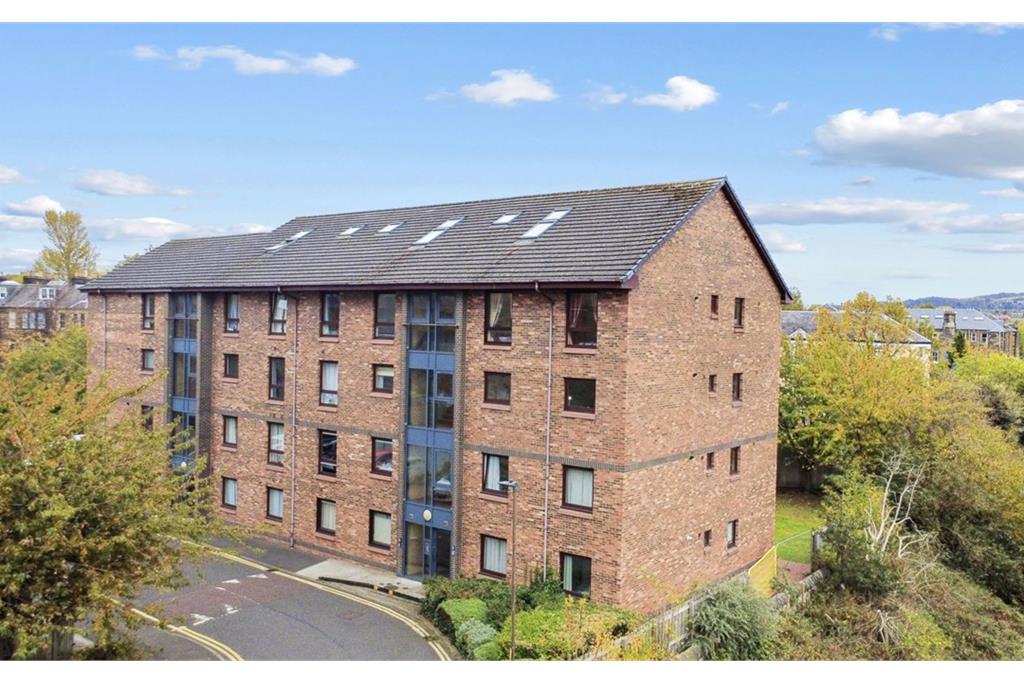 14/8 Hermand Terrace, Slateford, Edinburgh, EH11 1QZ - image 1