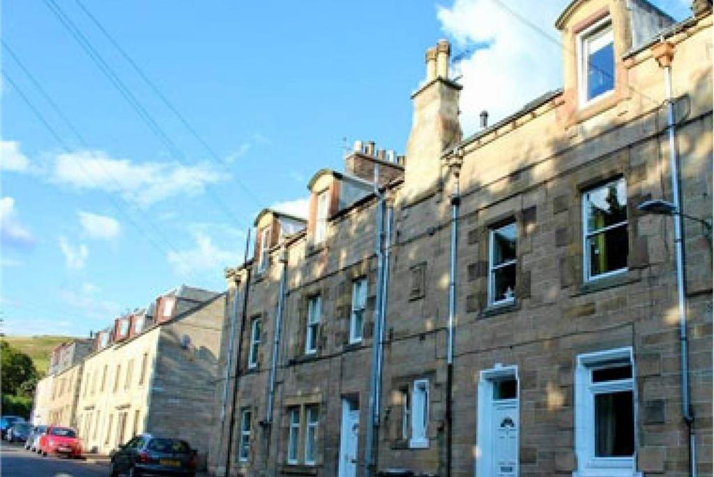48 Kirkbrae, Galashiels, TD1 1NH - image 1