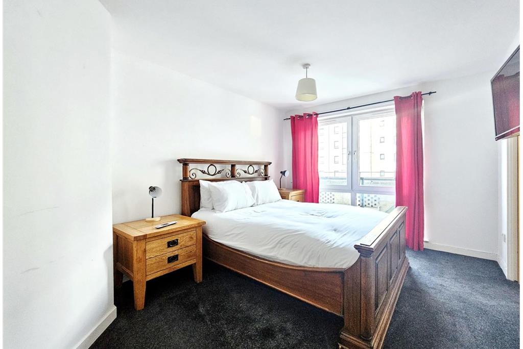 Flat 5,
1 Hawkhill Close,
Edinburgh,
EH7 6AB - image 7
