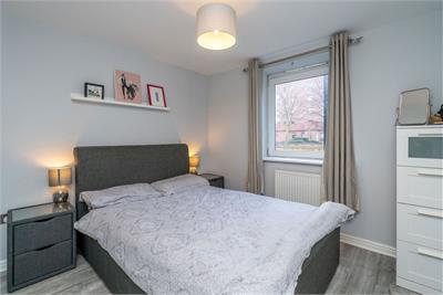 16 Slateford Gait, EDINBURGH, EH111GW - image 9