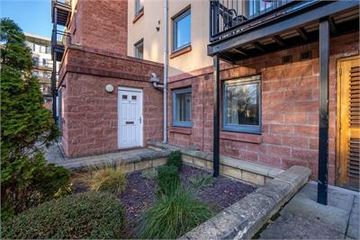 16 Slateford Gait, EDINBURGH, EH111GW - image 1