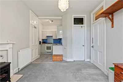 PF1 12 Springvalley Terrace, EH10 4QA - image 4