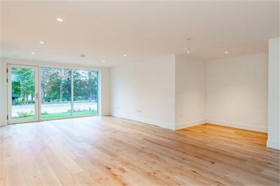 Flat 4, 9 Barnton Avenue West, Edinburgh, EH4 6DF - image 4