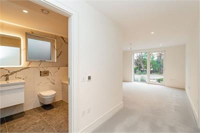Flat 4, 9 Barnton Avenue West, Edinburgh, EH4 6DF - image 9