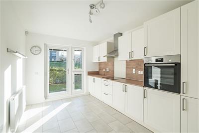 3/2 Poppy Cruick, Edinburgh, EH4 8FN - image 2
