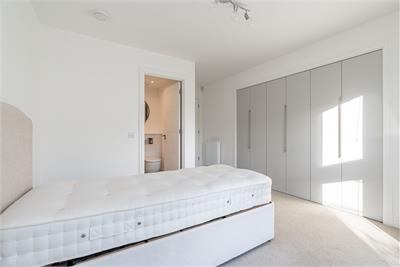3/2 Poppy Cruick, Edinburgh, EH4 8FN - image 10
