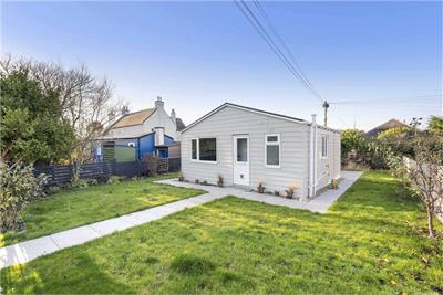 8 Chalet,
Back Road,
Belhaven,
Dunbar,
EH42 1NX - image 1